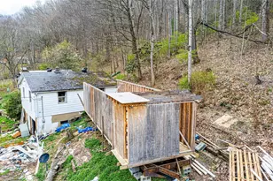 2828 Chandler Creek Rd, Mars Hill, NC 28754 - Photo 5