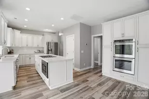 1711 Crestgate Dr, Waxhaw, NC 28173 - Photo 9