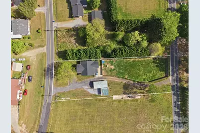 513 7th Street SW, Taylorsville, NC 28681 - Photo 3