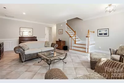 9423 Bonnie Briar Circle, Charlotte, NC 28277 - Photo 7