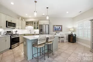 9423 Bonnie Briar Cir, Charlotte, NC 28277 - Photo 15