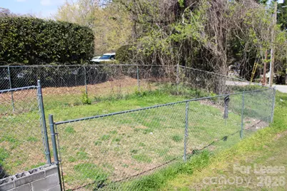 142 N Trade Avenue, Landrum, SC 29356 - Photo 21