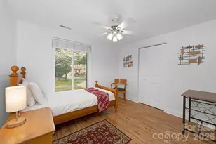 524 Regency Dr, Charlotte, NC 28211 - Photo 15