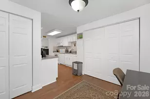 524 Regency Dr, Charlotte, NC 28211 - Photo 11