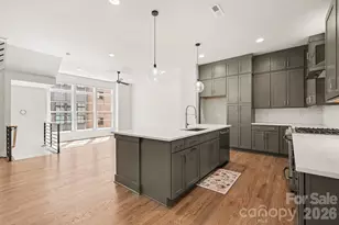 816 Madison Gln Ln, Charlotte, NC 28209 - Photo 11