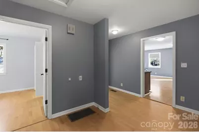 120 42nd Avenue Circle NE, Hickory, NC 28601 - Photo 5