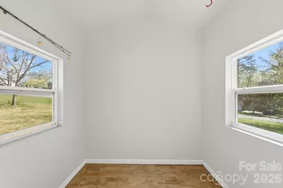 120 42nd Avenue Circle NE, Hickory, NC 28601 - Photo 9