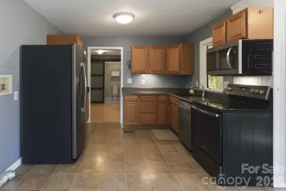 120 42nd Avenue Circle NE, Hickory, NC 28601 - Photo 17