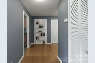 120 42nd Avenue Circle NE, Hickory, NC 28601 - Photo 3