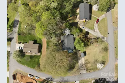 120 42nd Avenue Circle NE, Hickory, NC 28601 - Photo 5