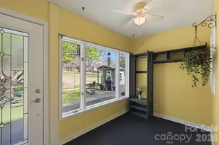 120 42nd Ave Cir NE, Hickory, NC 28601 - Photo 17