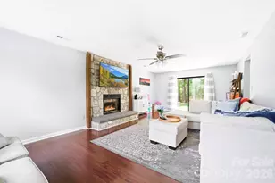 11001 Fox Mill Ln, Charlotte, NC 28277 - Photo 5