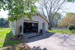 9730 Mt Holly-Huntersville Rd, Huntersville, NC 28078 - Photo 15