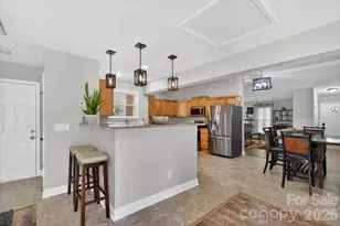 6308 Pineburr Rd, Charlotte, NC 28211 - Photo 15