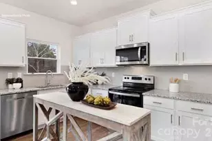 1034 Two Brothers Ln, York, SC 29745 - Photo 5