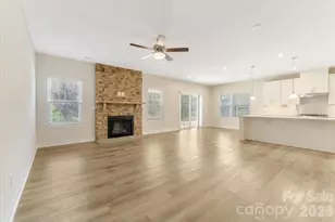 202 Tetcott St, Mooresville, NC 28115 - Photo 5