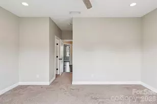 6309 Kennard Dr, Charlotte, NC 28216 - Photo 17