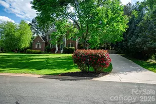 435 Crowders Bluff Ct, Clover, SC 29710 - Photo 3