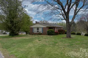 200 Hayes Ave, Hudson, NC 28638 - Photo 7