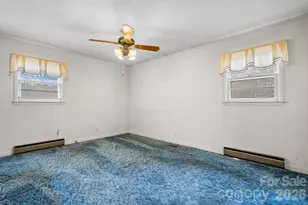 200 Hayes Ave, Hudson, NC 28638 - Photo 15