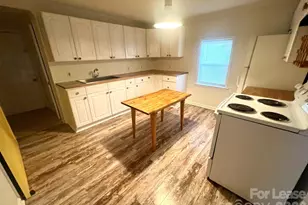 320 Skyland Ave, Charlotte, NC 28205 - Photo 9