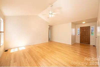 3410 Overbrook Drive, Conover, NC 28613 - Photo 11