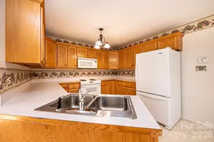 3410 Overbrook Dr, Conover, NC 28613 - Photo 21