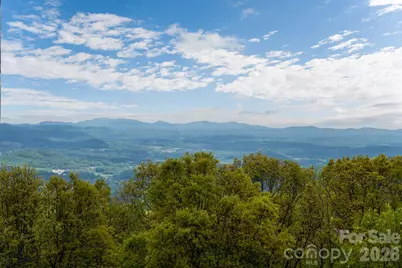 332 Summerset Drive, Hendersonville, NC 28792 - Photo 5