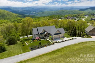 332 Summerset Dr, Hendersonville, NC 28792 - Photo 3
