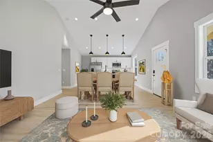 133 Moore St, Hendersonville, NC 28739 - Photo 17