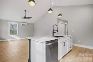 133 Moore St, Hendersonville, NC 28739 - Photo 13