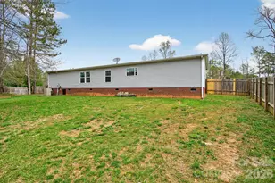 922 Lavender Rd, Grover, NC 28073 - Photo 5
