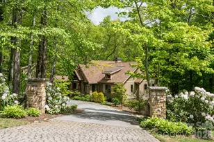 587 Autumn Sky Dr, Hendersonville, NC 28792 - Photo 3