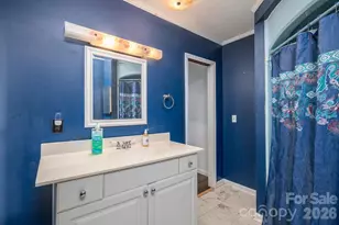 111 E Carlton St, Dallas, NC 28034 - Photo 31