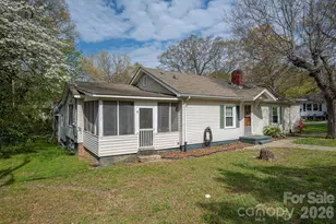 111 E Carlton St, Dallas, NC 28034 - Photo 7