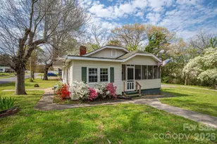 111 E Carlton St, Dallas, NC 28034 - Photo 5