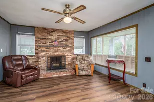 111 E Carlton St, Dallas, NC 28034 - Photo 13