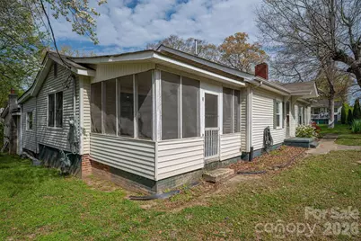 111 E Carlton Street, Dallas, NC 28034 - Photo 9