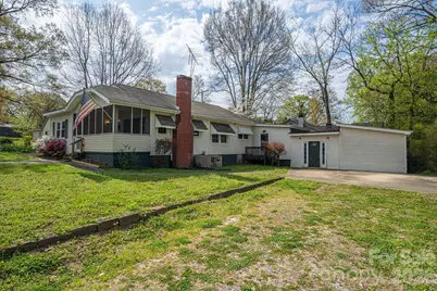 111 E Carlton Street, Dallas, NC 28034 - Photo 11