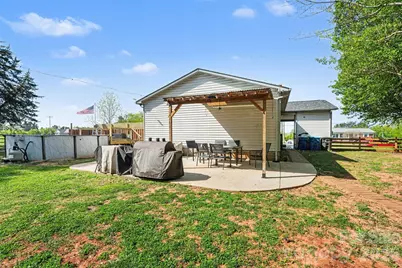 780 Saint James Church Road, Newton, NC 28658 - Photo 7