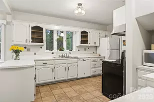 3002 Kanuga Rd, Hendersonville, NC 28739 - Photo 25