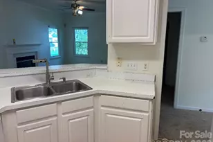 12313 Carolina Crossing Dr, Charlotte, NC 28273 - Photo 3