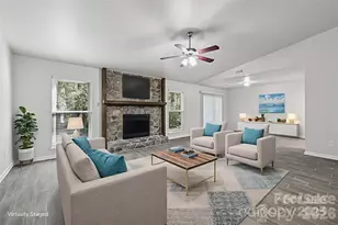 7030 Huntsmaster Dr, Charlotte, NC 28277 - Photo 5