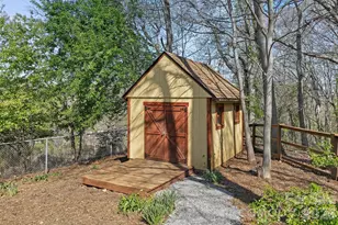 429 Pearson Dr, Asheville, NC 28801 - Photo 29