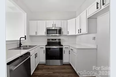 2838 Avalon Loop Road, Charlotte, NC 28269 - Photo 3