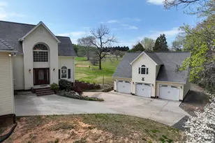 6665 Dellwood Dr, Kannapolis, NC 28081 - Photo 3