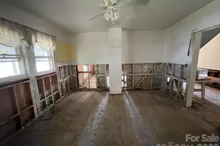 66 W Crawford St, Old Fort, NC 28762 - Photo 17