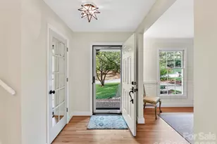 2818 Hinsdale St, Charlotte, NC 28210 - Photo 5