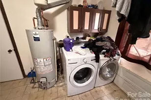 6215 Farm Pond Ln, Charlotte, NC 28212 - Photo 19