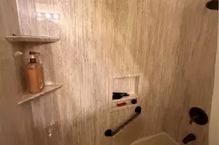 6215 Farm Pond Ln, Charlotte, NC 28212 - Photo 9